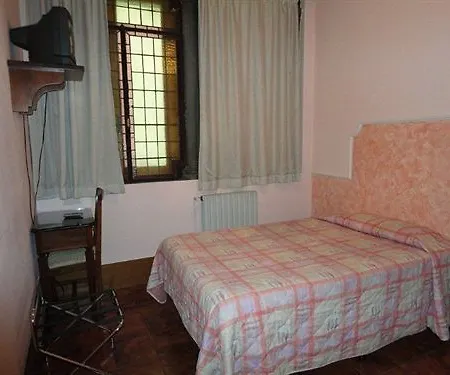 Hotel Delle Camelie 2*