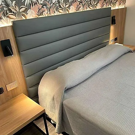 Delle Camelie Otel Floransa